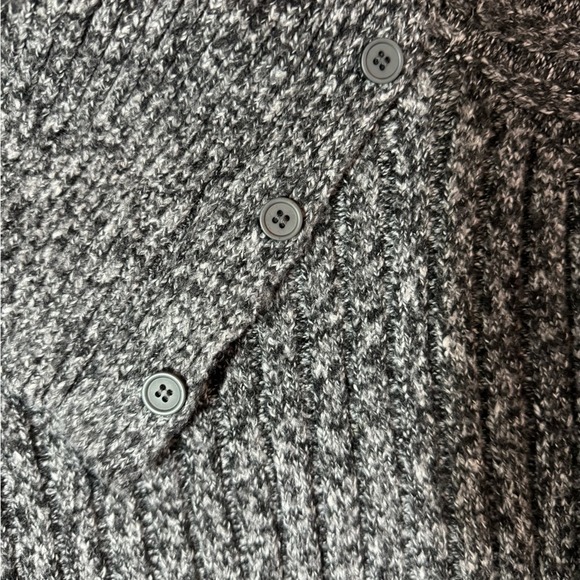 Zara sweater with faux turtleneck and button detail - Picture 2 of 7